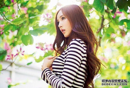 大光圈拍萌妹纸